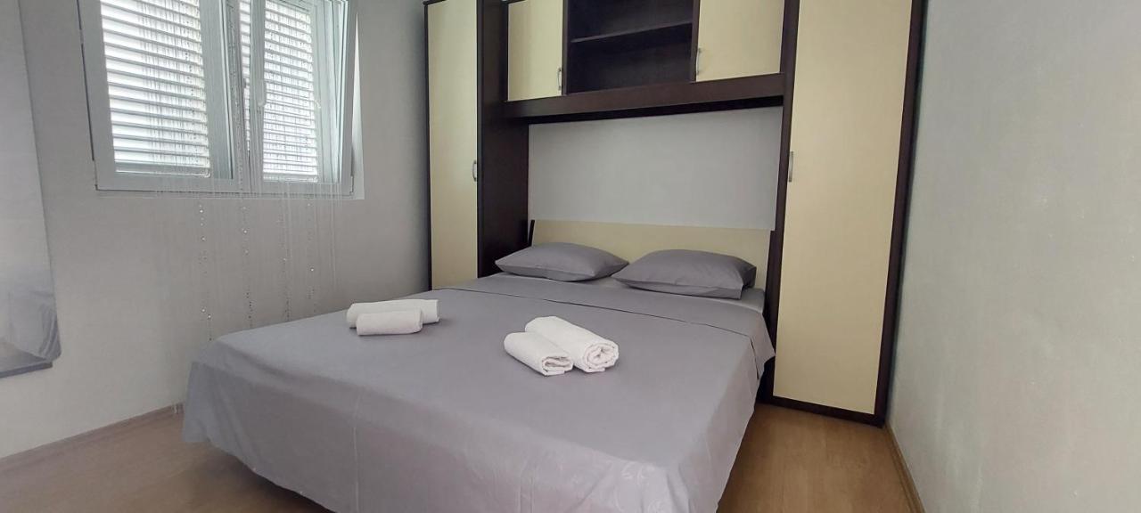 Apartment Zana Pirovac Exteriér fotografie